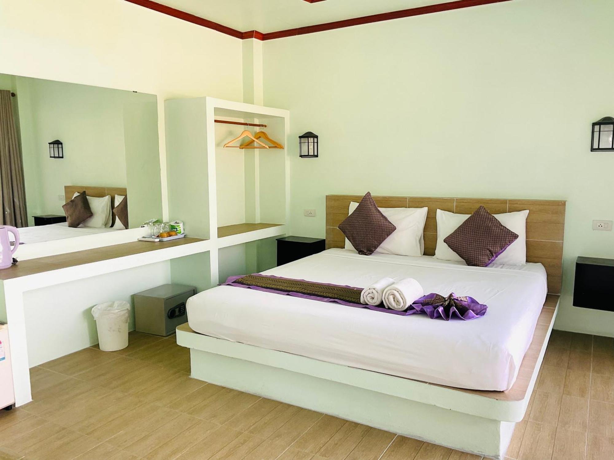 Ocean View Resort Ко Тао Екстериор снимка